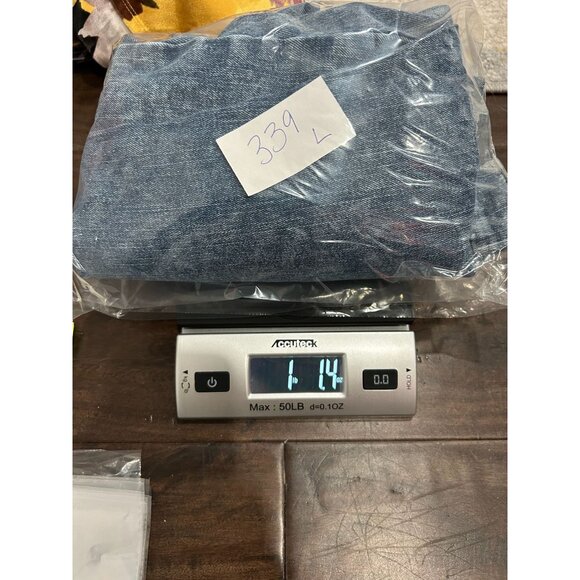 Venus Womens Denim Capri Jeans Side Bow Cutout SZ 16 - Picture 10 of 10